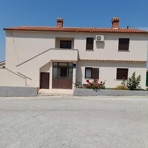 Ema Appartamento Labin (Istria)