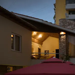 Hostel Mosaic, Tirana
